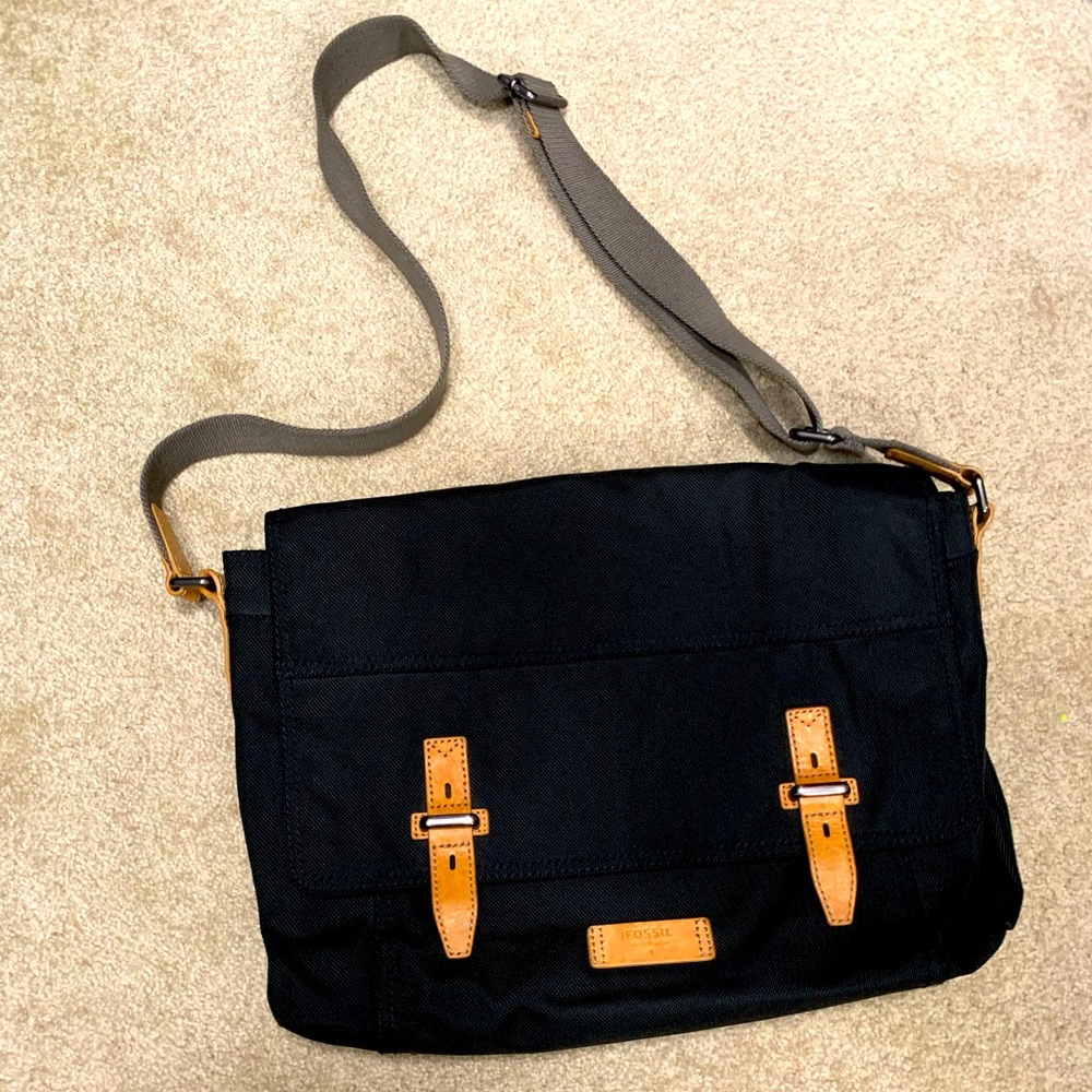 FOSSIL MESSENGER BAG